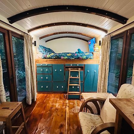 The Railway Carriage - Blue Villa Glasbury Bagian luar foto